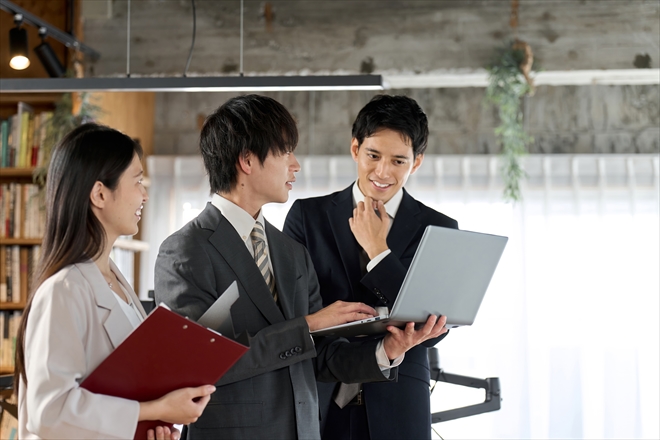 組織論とは何か？バーナードやドラッカーの理論を通じてわかりやすく